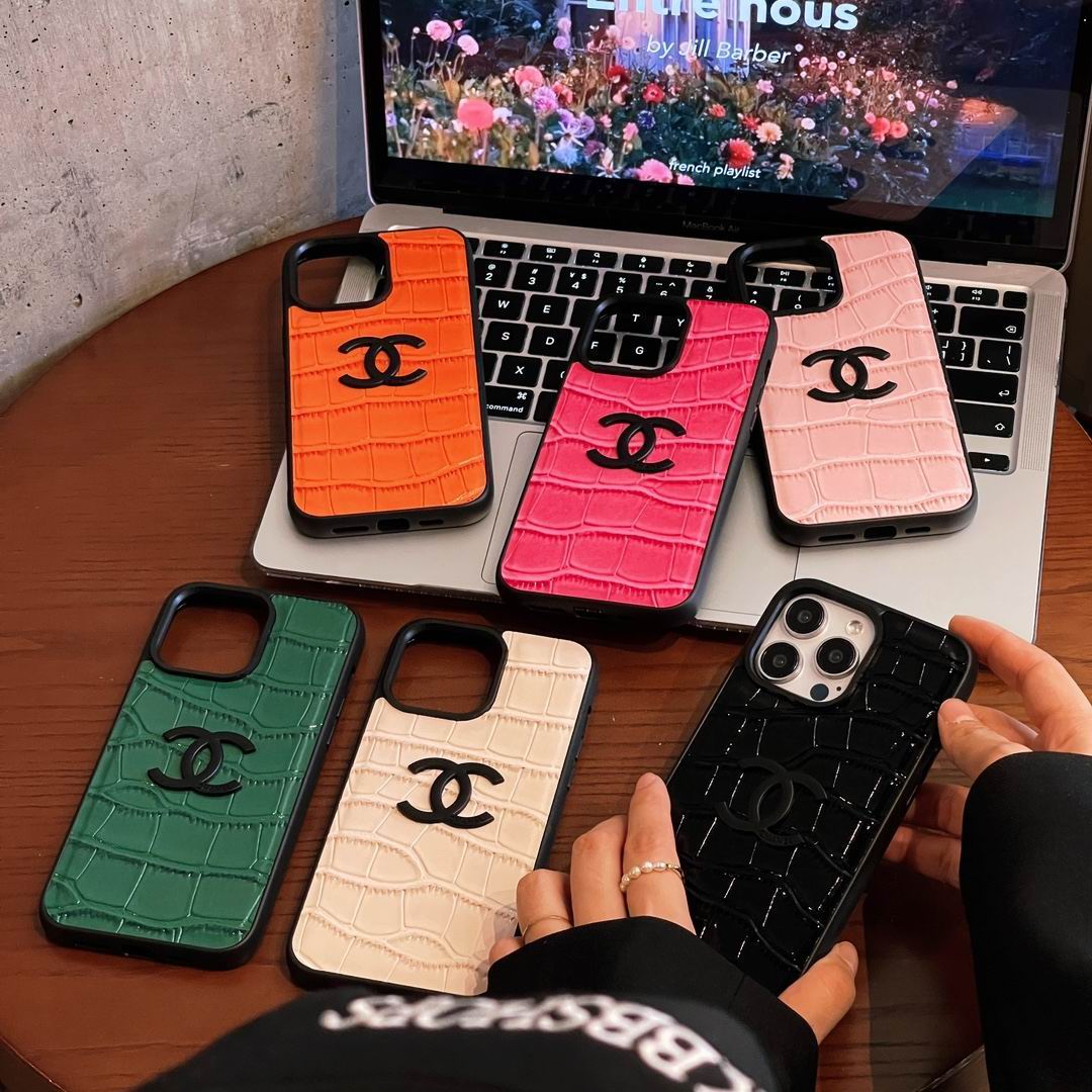 Chanel phone shell 02